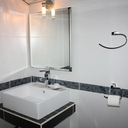 Hotel Saint Sofia къща за гости Nesebar